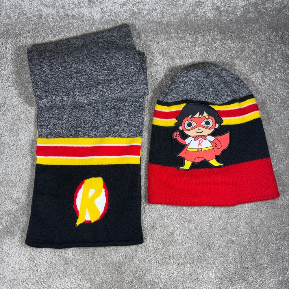 Ryan's World Beanie Scarf 2pc Set Gray Black Red Titan Superhero Kids One Size